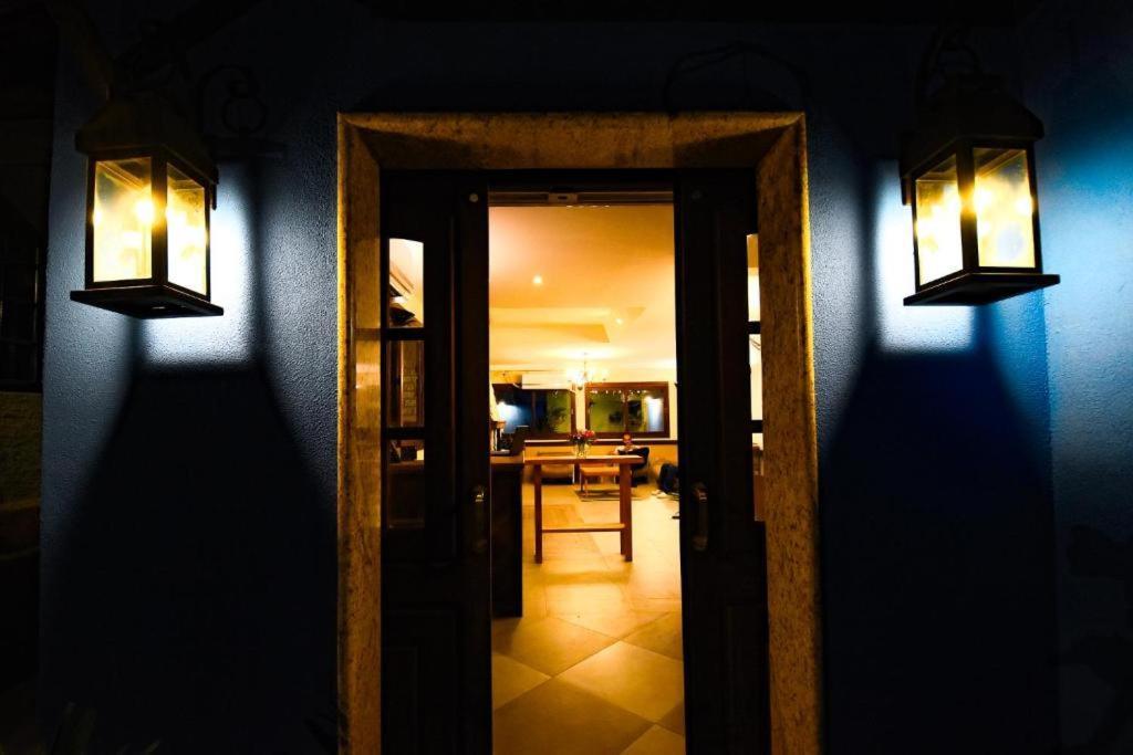 Pousada Paris Hostelli Penedo  Exterior photo
